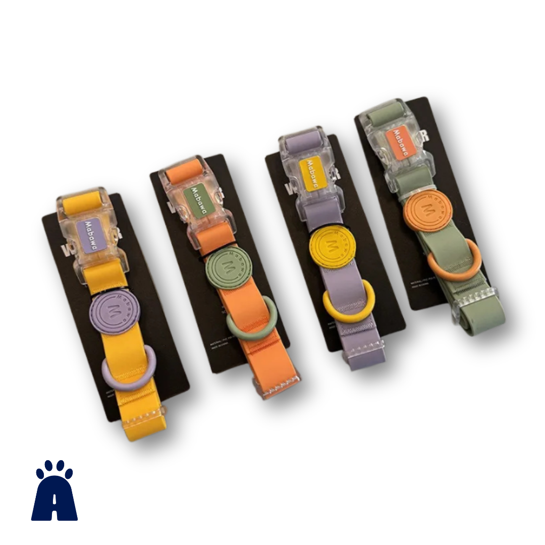 Coleira Ajustável Impermeável para Cães e Gatos